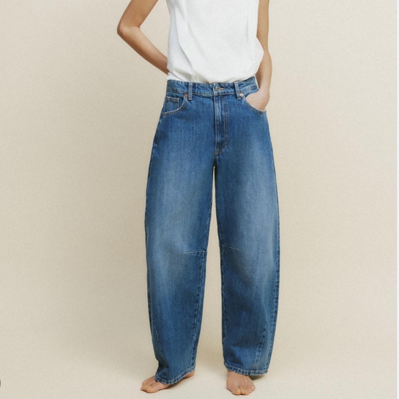 Zara Denim - ZARA Mid Rise Barrel Jeans